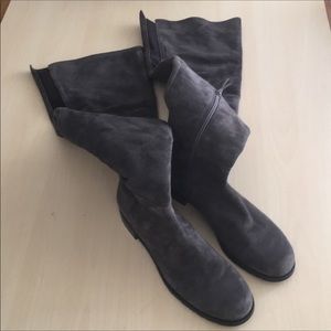 Stuart Weitzman Hilo Boots in gray suede